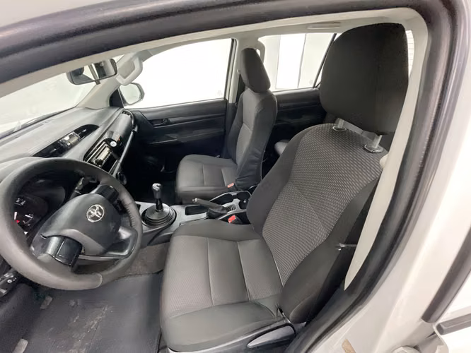 TOYOTA HILUX - 2025 - PPHX - Automarket - Imagen 5