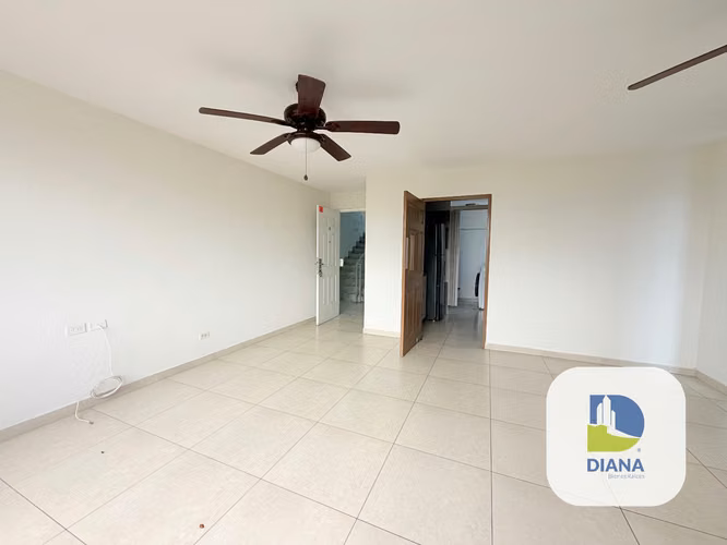 Alquiler de apartamento en Altos de Santa Maria  - Imagen 3