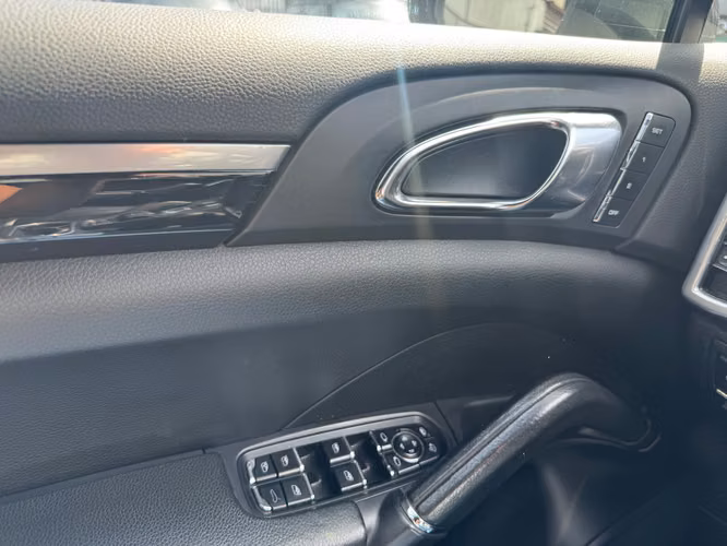 PORSCHE CAYENNE 2012 - Imagen 9