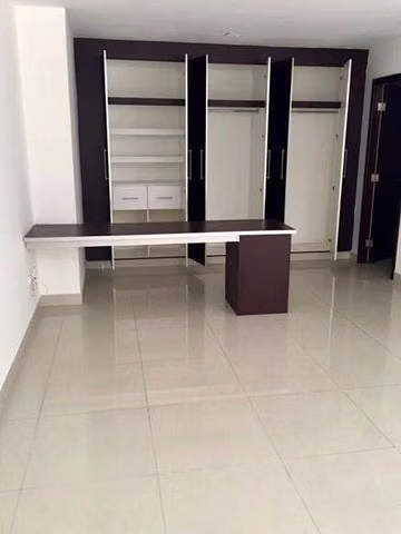 Apartamento de dos pisos en PH Vitro Loft en El Cangrejo