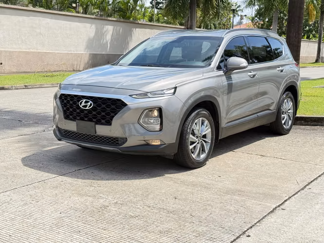 Hyundai Santa Fe 2019 a solo $14,500 Negociable