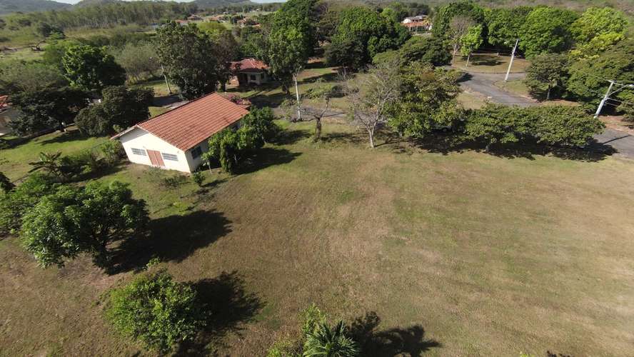 SE VENDE TERRENO PRIVADO EN CHAME - 700 m² - Imagen 7