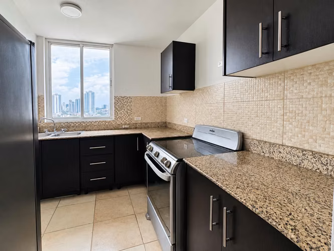 Alquiler de Apartamento en PH Royal Tower,Carrasquilla - Imagen 4