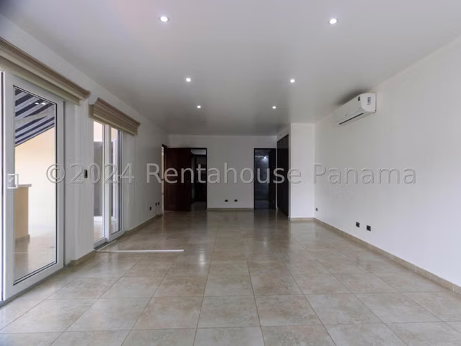 Venta de Casa en Ancon MCD26-342