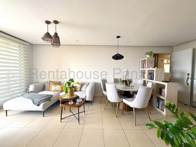 Venta de Apartamento en Versalles MCD26-9122