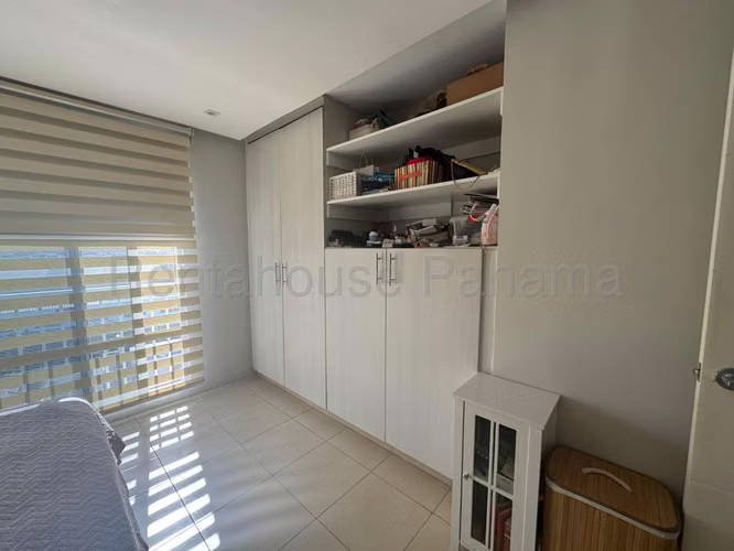 Venta de Apartamento en Versalles MCD26-9122