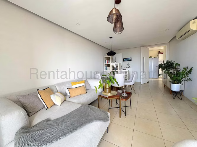 Venta de Apartamento en Versalles MCD26-9122