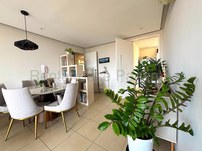 Venta de Apartamento en Versalles MCD26-9122