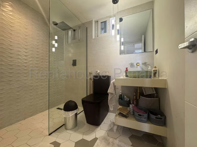 Venta de Apartamento en Versalles MCD26-9122