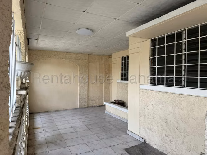 Se Vende Casa en Villa Zaita DPA26-7572