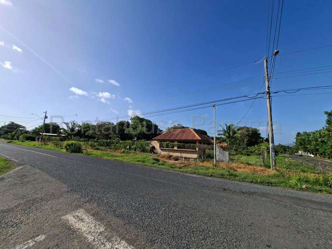 Se Vende Terreno en Las Lajas DPA27-509