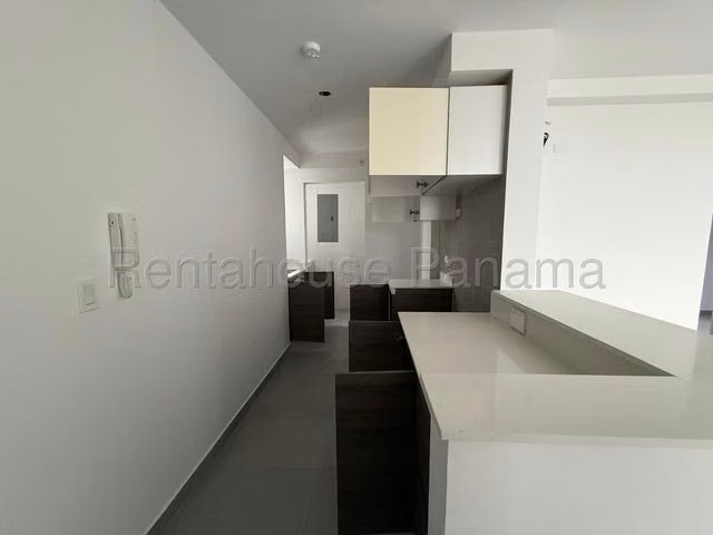 Apartamento en alquiler Carrasquilla 27MAM2598 - Imagen 13