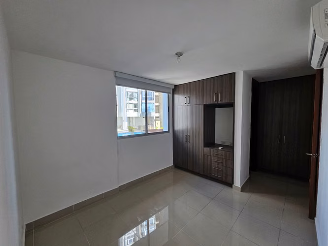 APARTAMENTO REMODELADO FRENTE AL PARQUE OMAR – 83 m² - Imagen 17