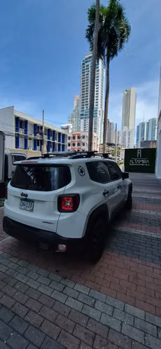 JEEP RENEGADE SPORT 2018 1.8 – OPORTUNIDAD POR VIAJE - Imagen 8