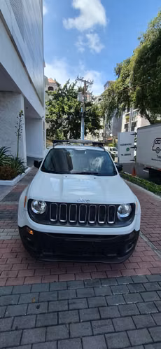 JEEP RENEGADE SPORT 2018 1.8 – OPORTUNIDAD POR VIAJE - Imagen 1