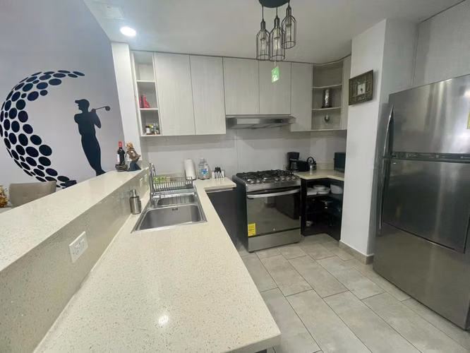Apartamento en venta en Tucán Country Club PH Forest