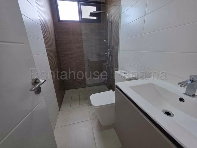 J2617GRR Alquiler de Apartamento en El Cangrejo 
