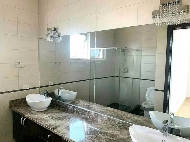 Venta P.H. Titanium Vista al Parque CDE