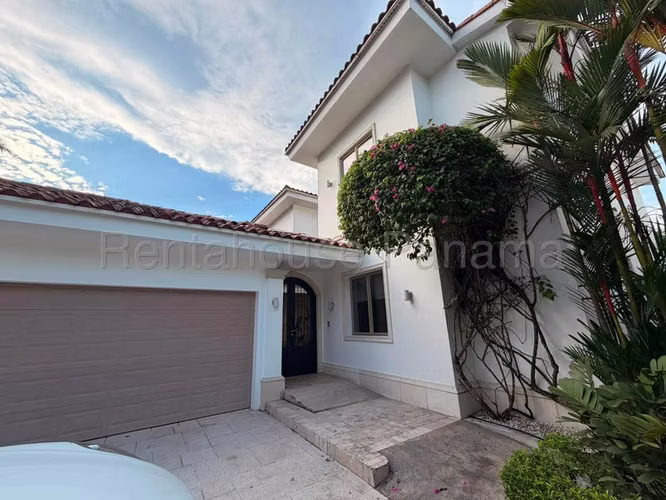 J1701GRR Alquiler de Casa en Santa Maria  - Imagen 4