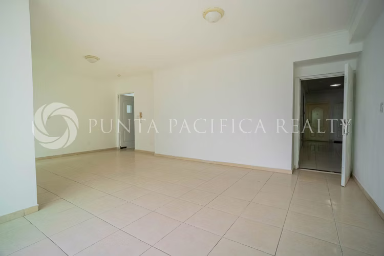Amplio Apartamento en Venta en PH The Seawaves, Bella Vista | 3 Recámaras y Excelente Ubicación - Imagen 18