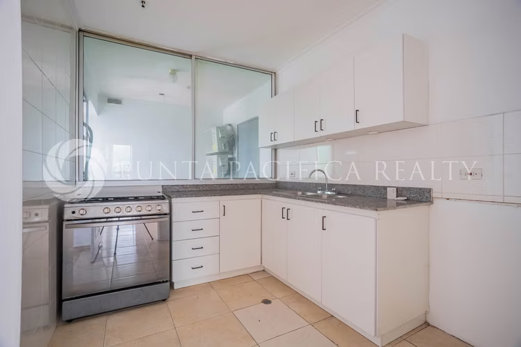 Amplio Apartamento en Venta en PH The Seawaves, Bella Vista | 3 Recámaras y Excelente Ubicación - Imagen 3