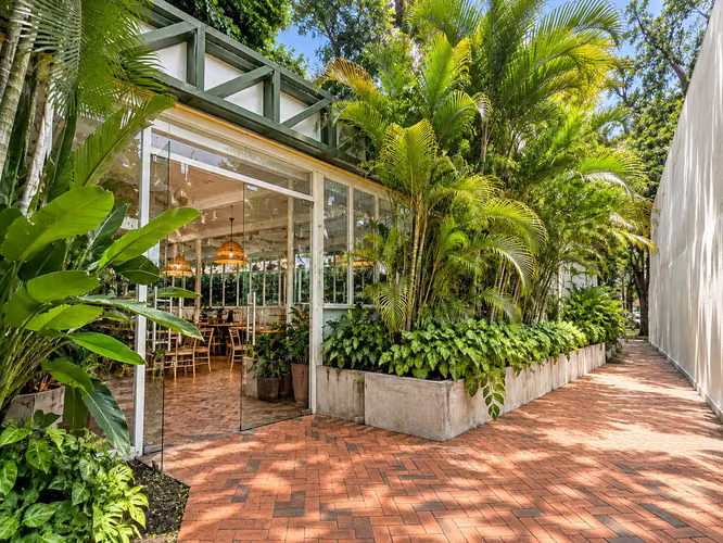 ALQUILER LOCAL COMERCIAL SAN FRANCISCO 155M2 LT. - Imagen 11