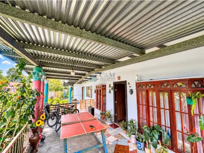VENTA DE CASA CHIRIQUI 1,260 METROS DE TERRENO EN VOLCAN  - Imagen 3