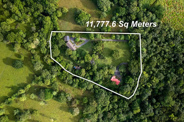 Propiedad Frente al Río con Dos Casas en 3.14 Acres Cerca de Boquete - Imagen 2