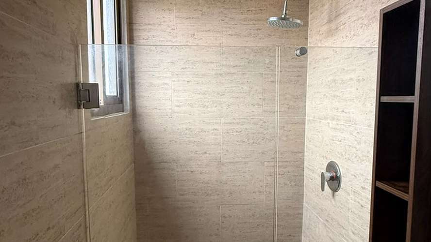 Apartamento en Alquiler Semi Amoblado Vista Hermosa a pasos del Riba Smith Vía Transísmica / El Dorado