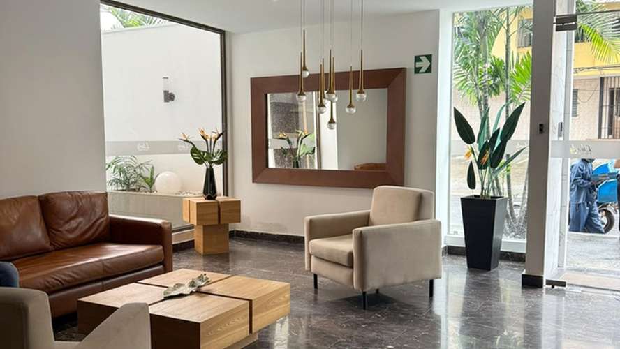 Apartamento en Alquiler Semi Amoblado Vista Hermosa a pasos del Riba Smith Vía Transísmica / El Dorado