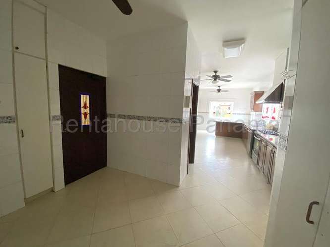 Casa En Alquiler En Costa Del Este YM - Imagen 20