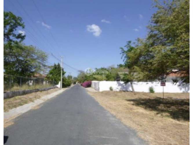 CORONADO / URBANIZACIÓN ALCÁZAR PARK / 2200M / PLANO / FRENTE VIA - Imagen 15