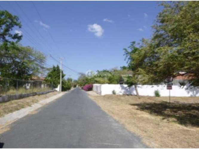 CORONADO / URBANIZACIÓN ALCÁZAR PARK / 2200M / PLANO / FRENTE VIA - Imagen 18