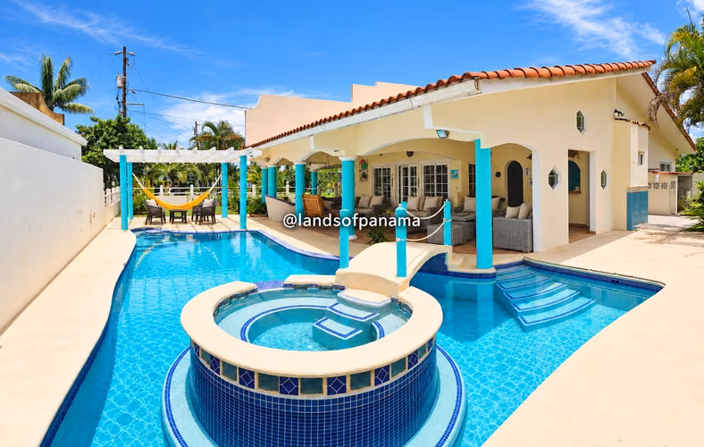 CASA EN SAN MARINO OCEAN FRONT – COLÓN - Imagen 7