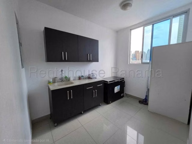 Se vende apartamento con balcón en El Carmen
