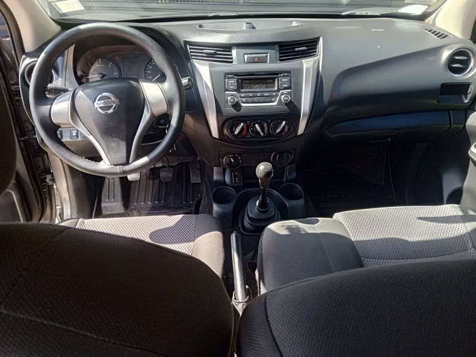 NISSAN NP300 4x4 2018  