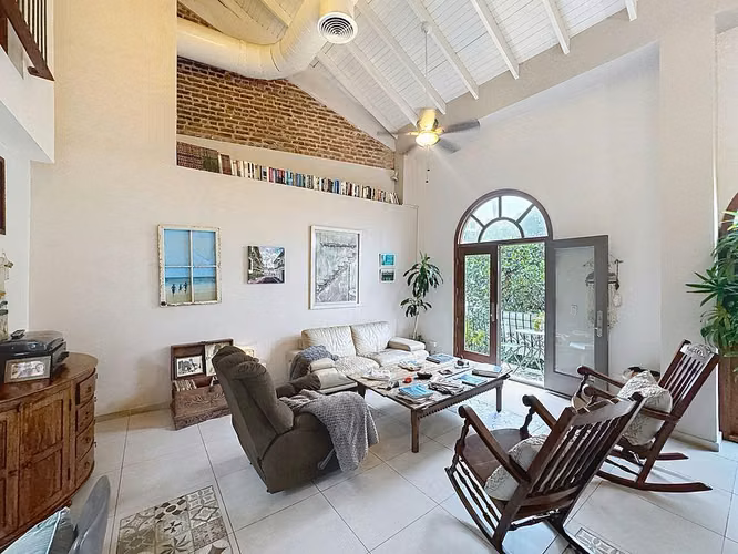Venta de Penthouse en Casco Antiguo – PH Benedetti Hermanos