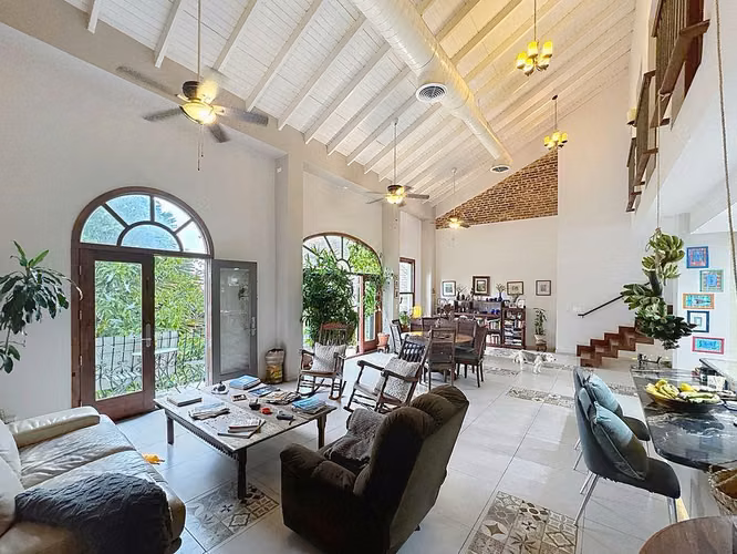 Venta de Penthouse en Casco Antiguo – PH Benedetti Hermanos