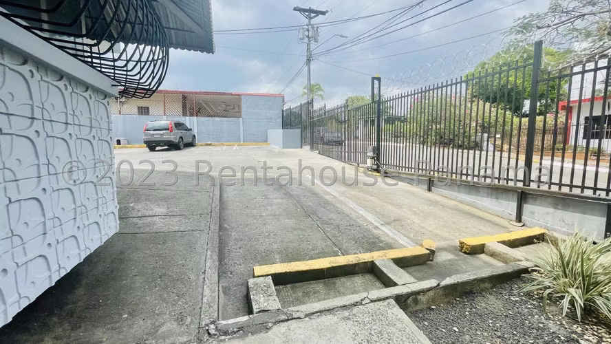 Apartamento en Alquiler en Hato Pintado 27AECC2725