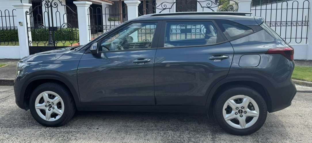 SELTOS 2024 AUTOMATICO EN 17,795 al CREDITO o al contado.
