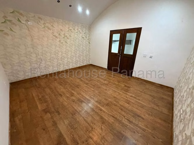 Local Comercial En Alquiler En El Cangrejo YM - Imagen 4