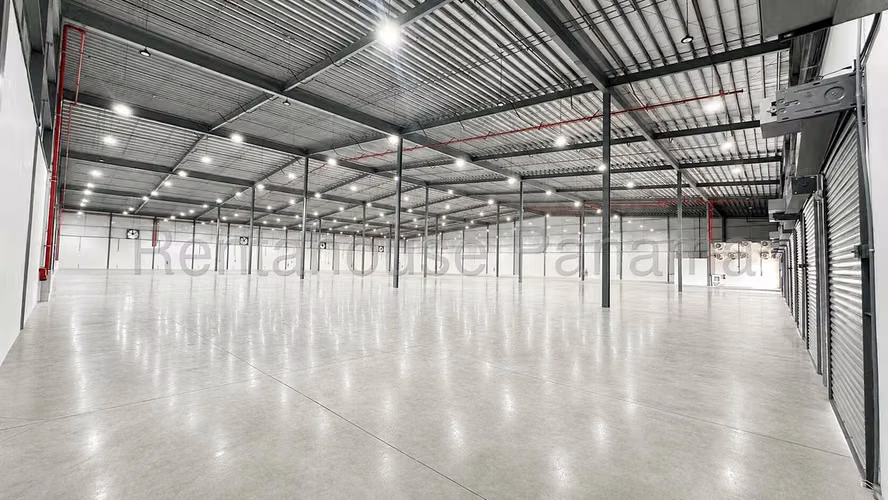 Galera En Alquiler En Cristóbal YM - Imagen 8