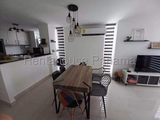 Se Alquila Apartamento en Carrasquilla MDV27-2716