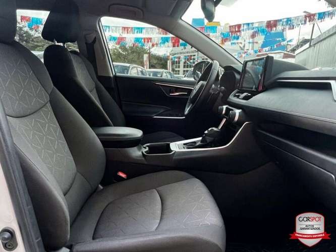 Toyota Rav4  2024 Automática AL4728 - Imagen 9
