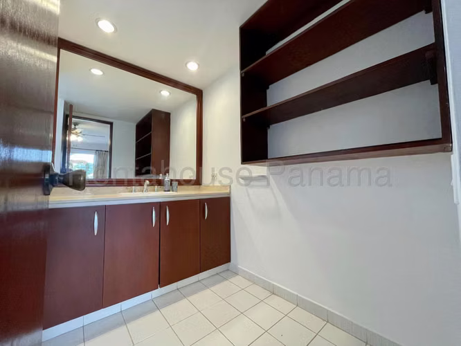 VENTA DE CASA EN COCLE MCD27-2393