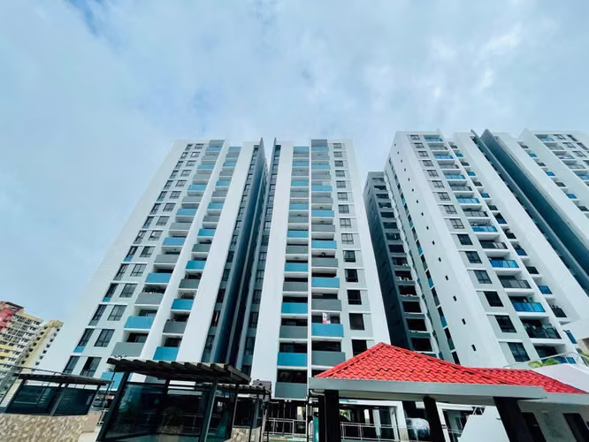 272101. Se vende a excelente precio apartamento 97m, 3 recámaras, 2 baños, 2 parkings - Imagen 2
