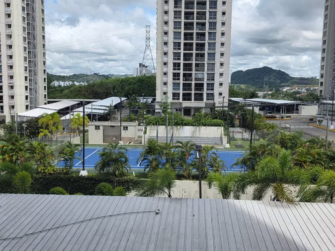 VENDO APARTAMENTO EN EXCELENTES CONDICIONES $173,000.00
