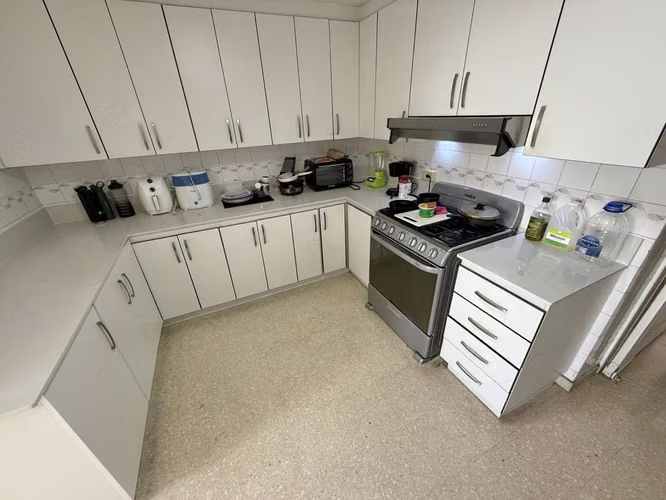 Alquilo Amplio Apartamento Remodelado en PH Mónaco – Obarrio (178 m² | 3 Rec + CBE) - Imagen 10