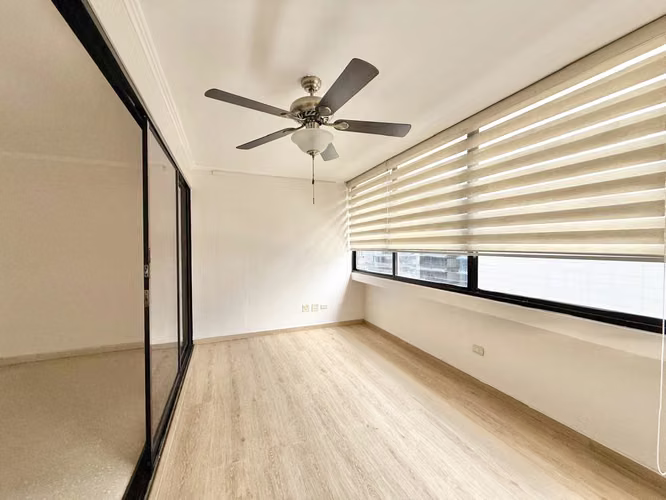 Alquilo Amplio Apartamento Remodelado en PH Mónaco – Obarrio (178 m² | 3 Rec + CBE) - Imagen 2