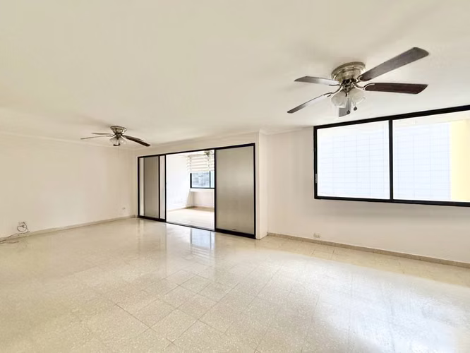 Alquilo Amplio Apartamento Remodelado en PH Mónaco – Obarrio (178 m² | 3 Rec + CBE) - Imagen 4